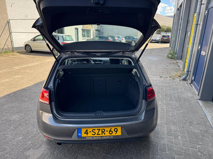 Volkswagen Golf 1.2 TSI 77KW 5D 2014 Grijs