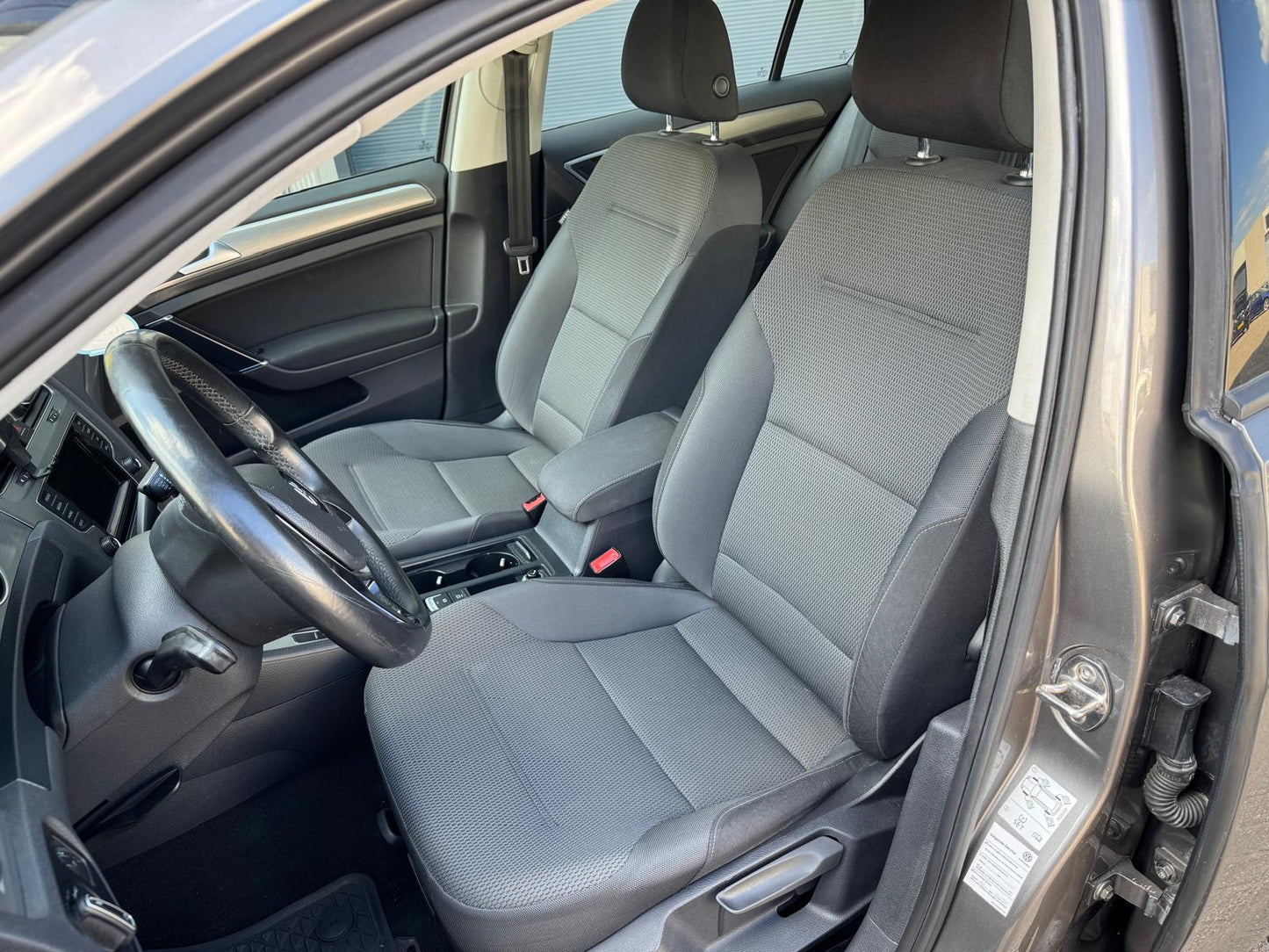 Volkswagen Golf 1.2 TSI 77KW 5D 2014 Grijs